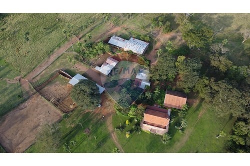 Propiedad Rural con Infraestructura en Paraguari — foto 3