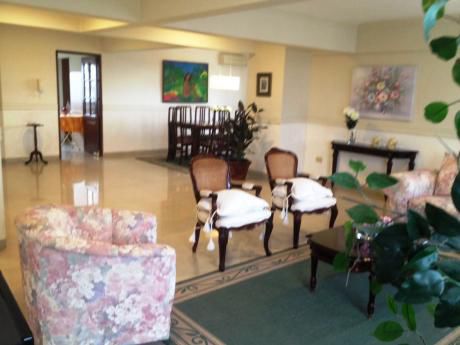 Hermoso Departamento De 185 M2 Amoblado