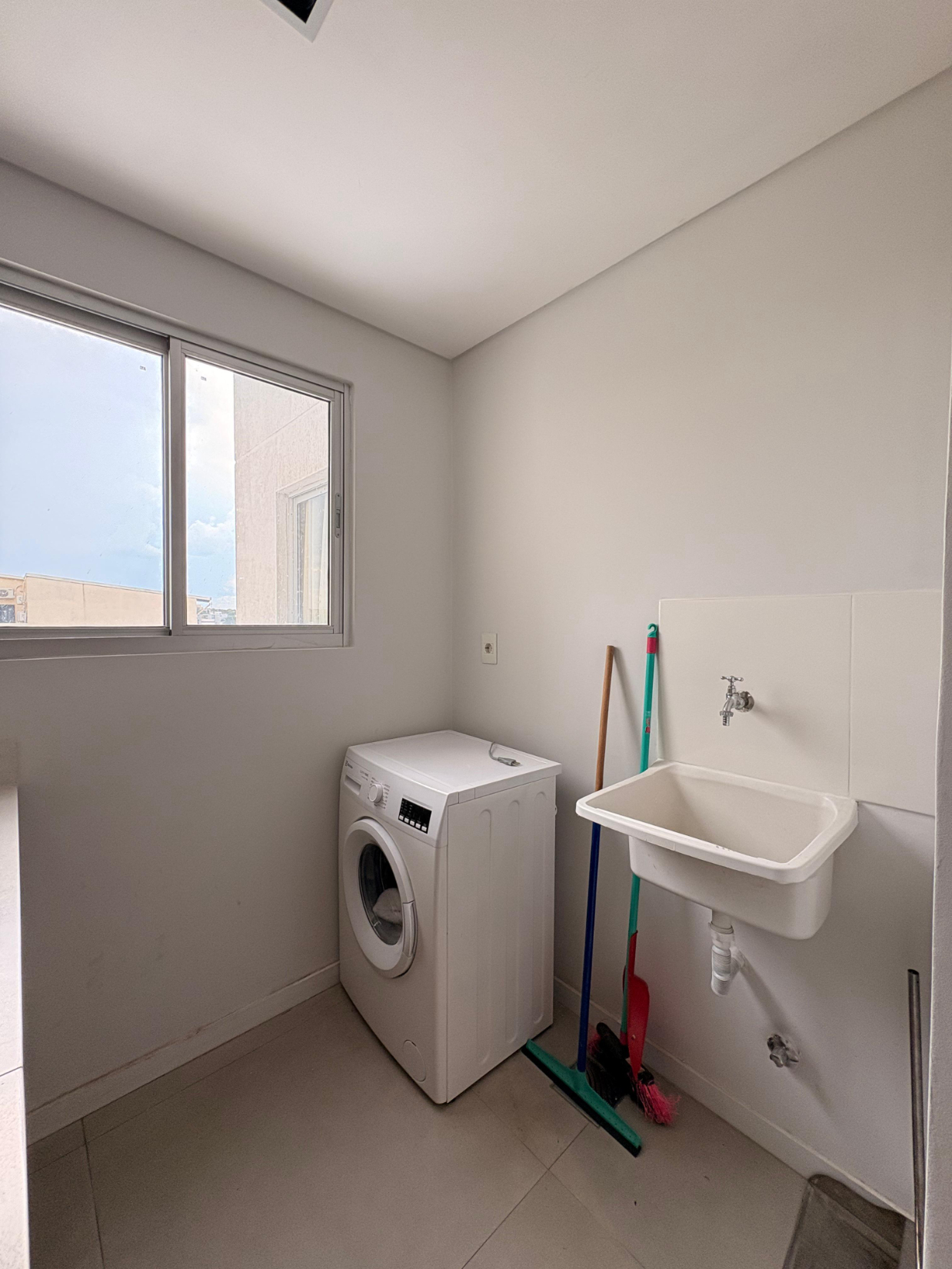 BARRIO JARA, EN ALQUILER DEPARTAMENTO DE 2 DORMITORIOS AMOBLADO. — foto 3