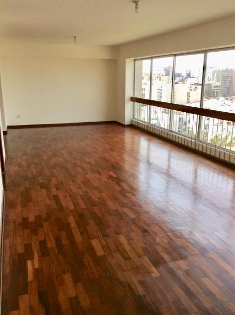Departamento en alquiler en San Isidro