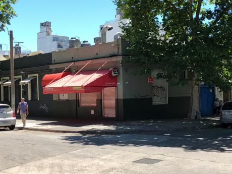 Imperdible Local Esquina, Ideal Gastronimia, 2 Baños