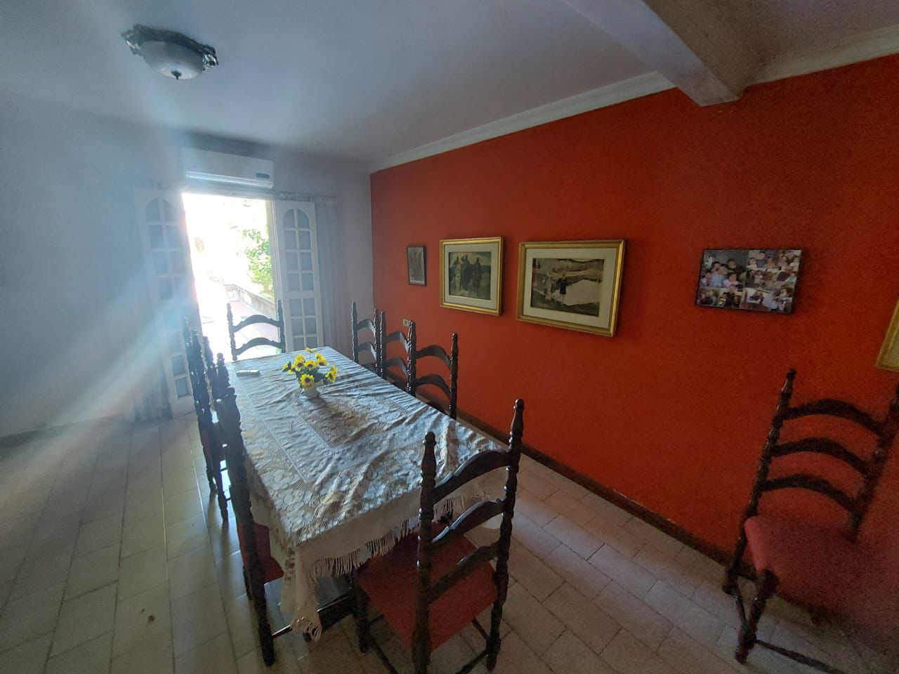 EXCELENTE OPORTUNIDAD VENDO CASA EN ESQUINA – VILLA MORRA — foto 2