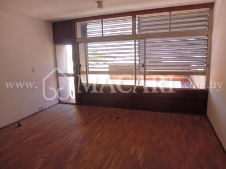 Monoambiente Con Importante Terraza Al Frente Guayabos