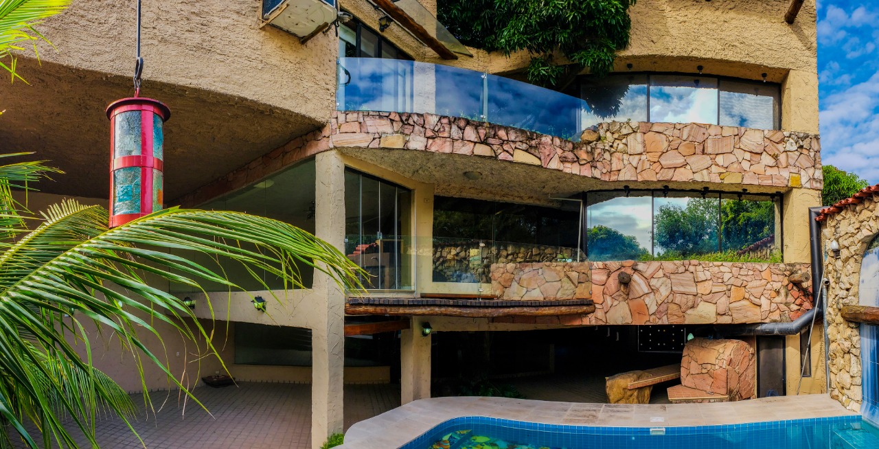 Inmueble # 479 Casa Estilo Rustico En Venta, Zona Equipetrol