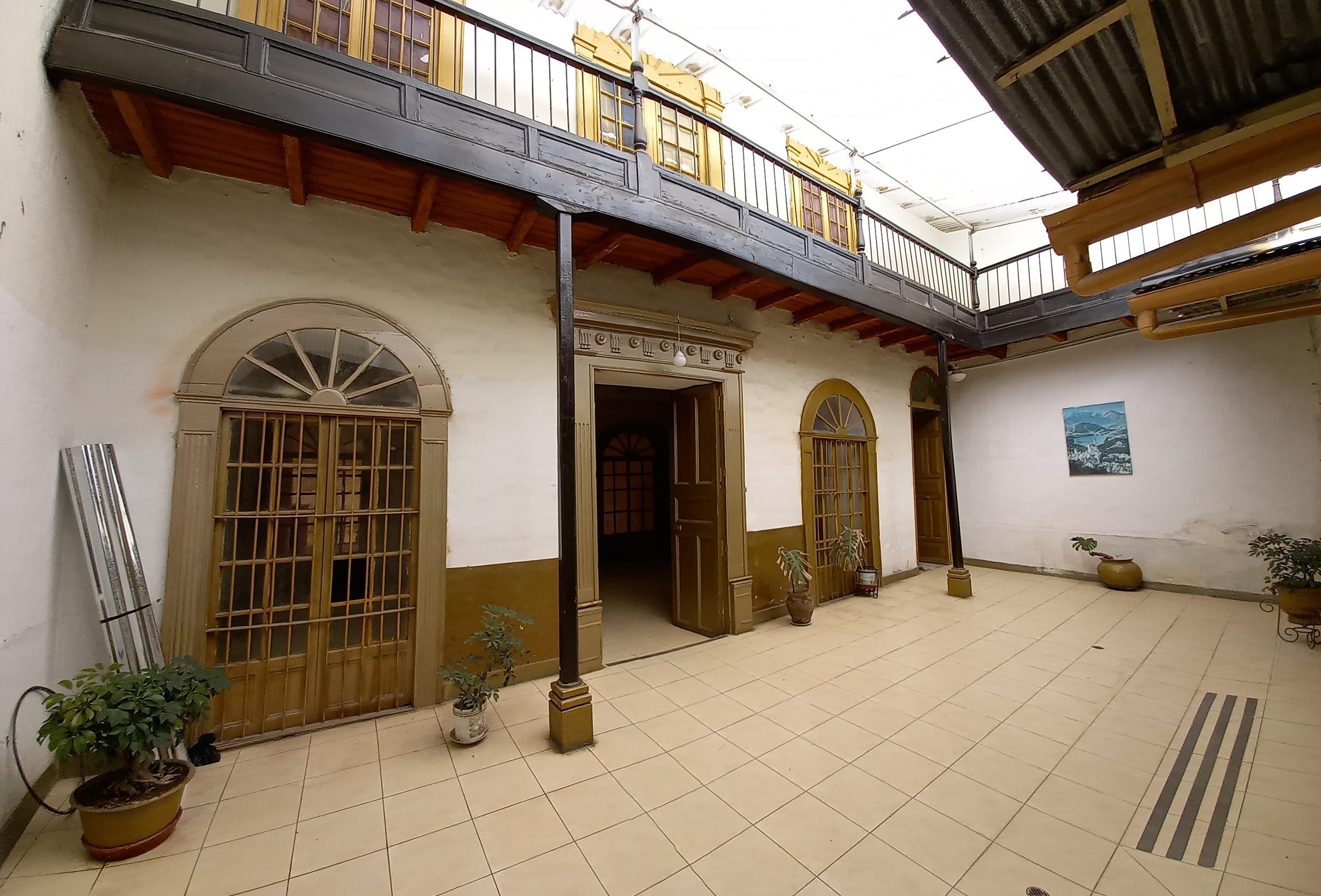 Venta De Casa En La Mejor Zona Residencial De Cajamarca. Id 107150. Ref