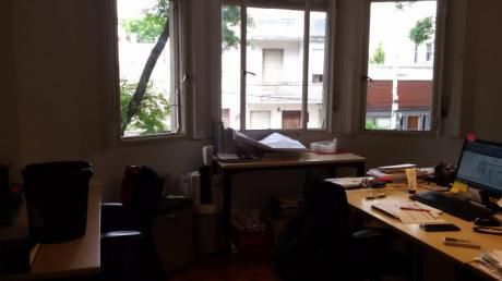 Sólida Casa Ambientes Amplios 3 Dormitorios Y Garaje