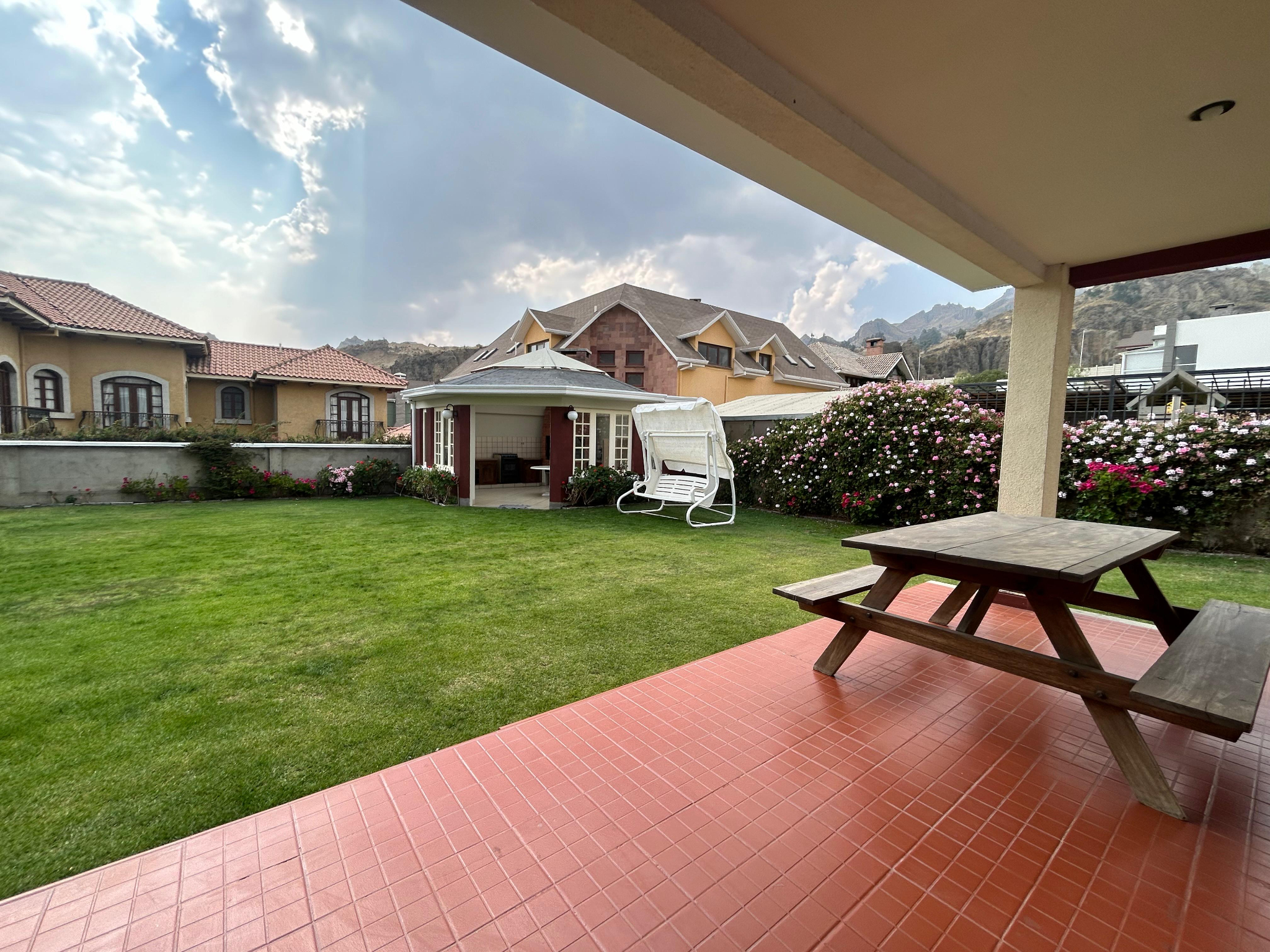 Casa en alquiler en Achumani