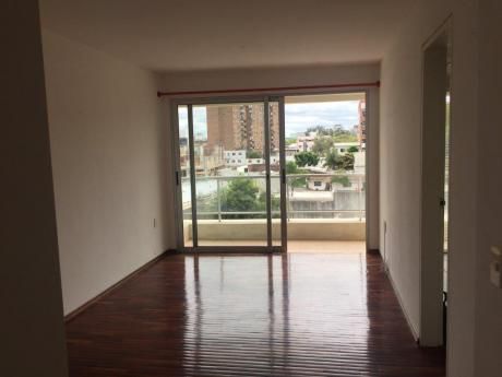 Muy Lindo Apartamento En Malvín. Ammenities