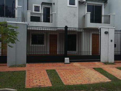 Alquilo Duplex En Ycua Sati