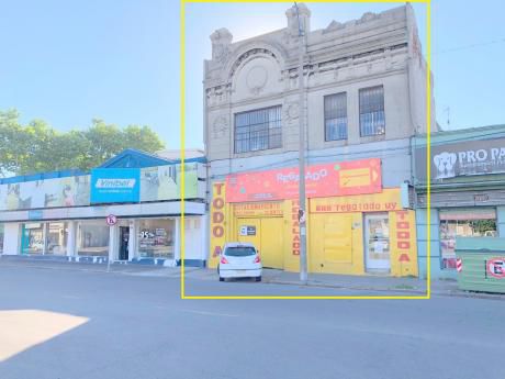 Local De 700m2 En Alquiler En Goes
