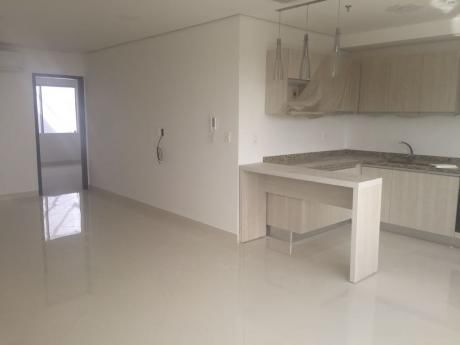Se Alquila Departamento De 1 Dormitorios En Suite, En Villa Morra