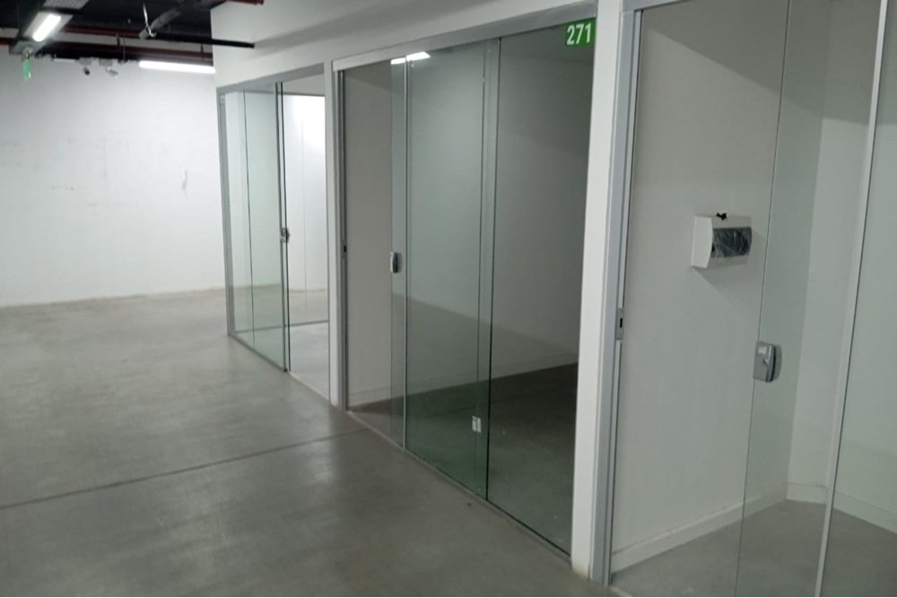 Alquilo Local Comercial en Galeria M4 — foto 3