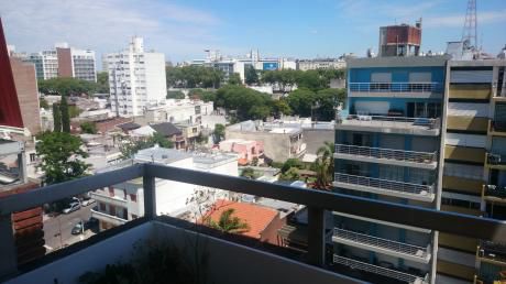 Excelente Lugar. Piso Alto.bajos Gtos.comunes