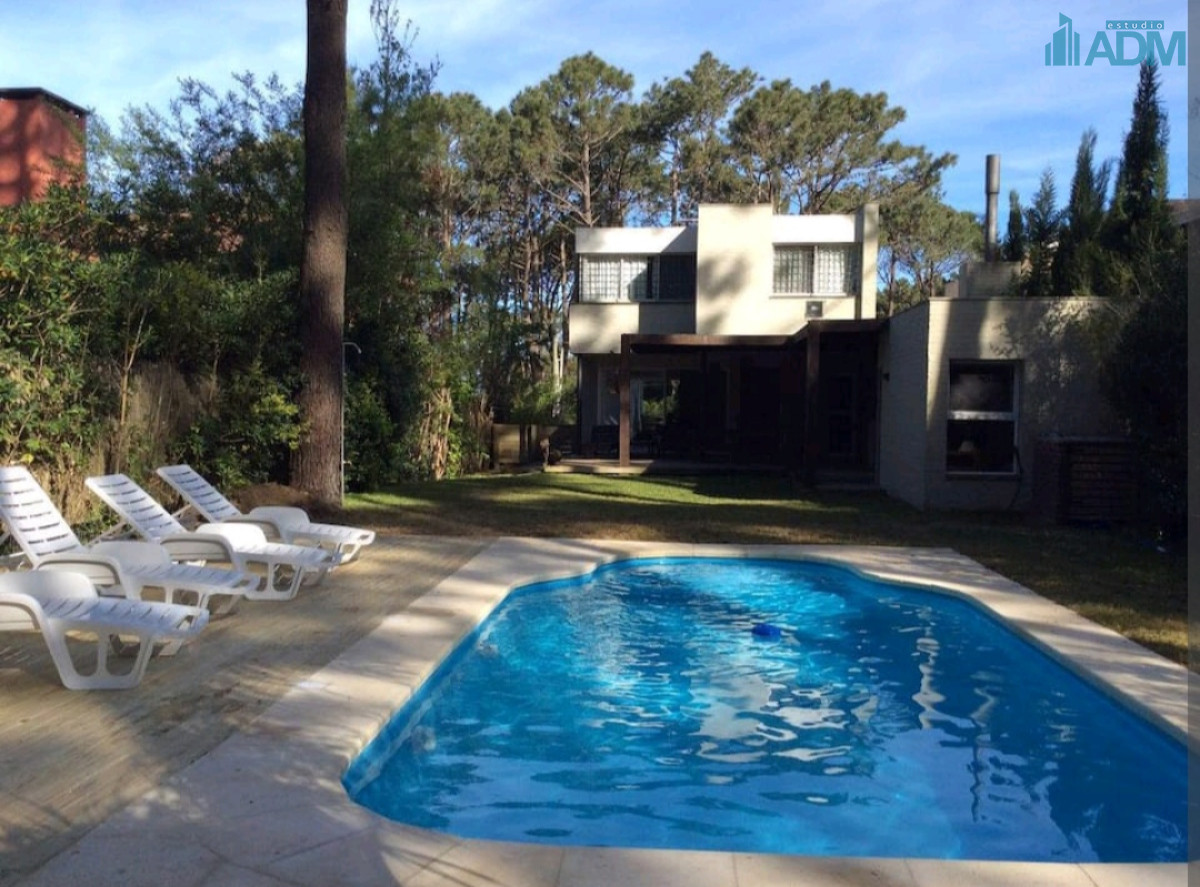 Estupenda Casa en Montoya a 200 mts mar
