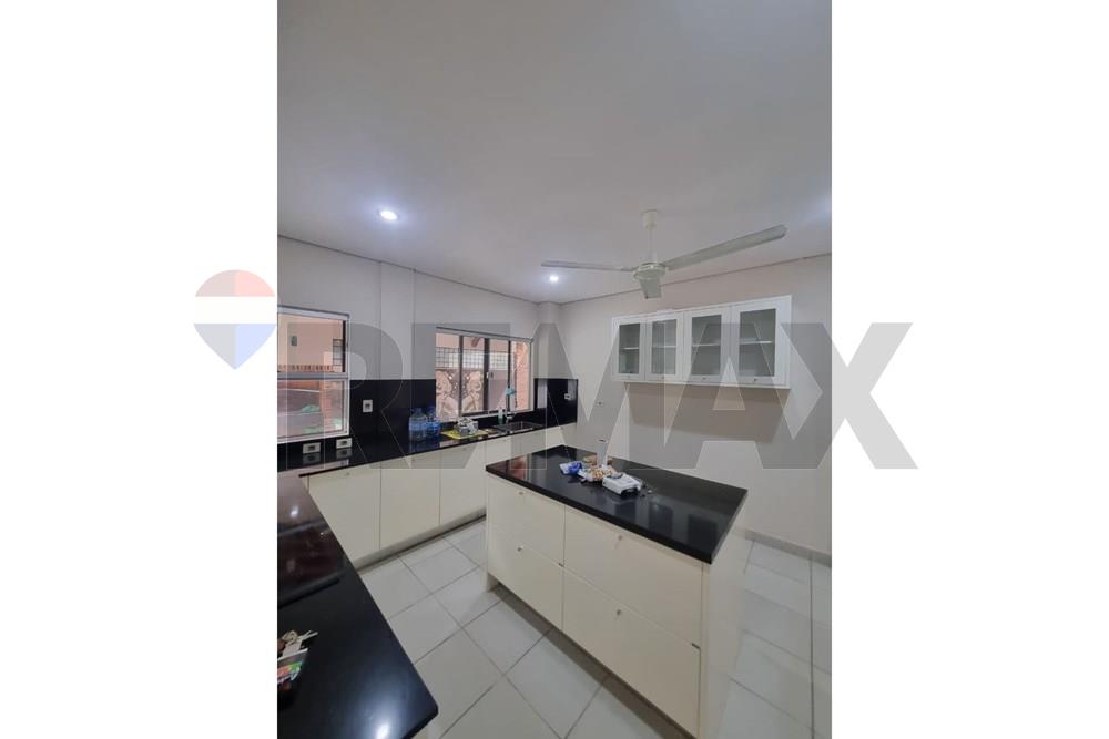 Casa - Venta - San Bernardino, Cordillera, Paraguay, Ven a conocerlo! — foto 2