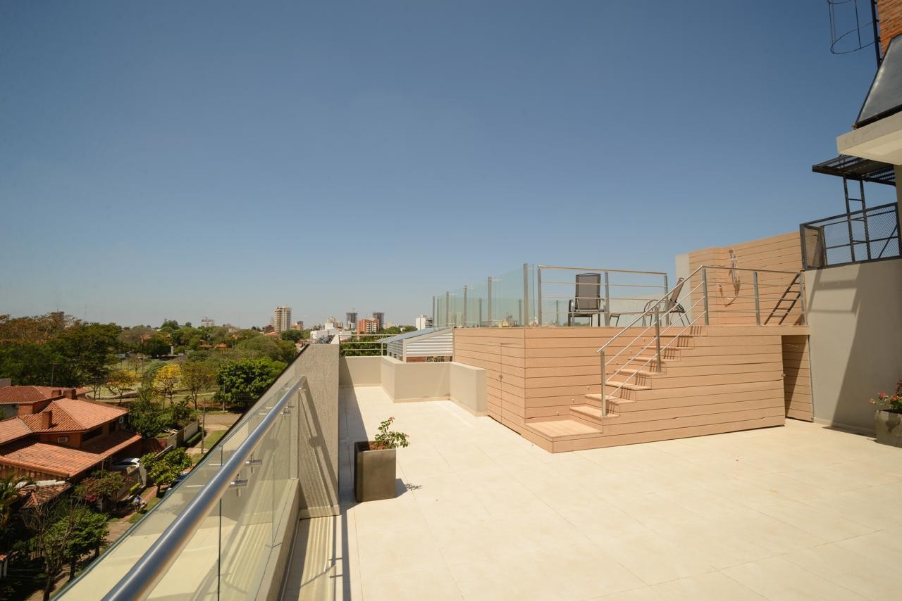 ALQUILO O VENDO RESIDENCIA EN MOLAS LOPEZ-ZONA CASA RICA — foto 2