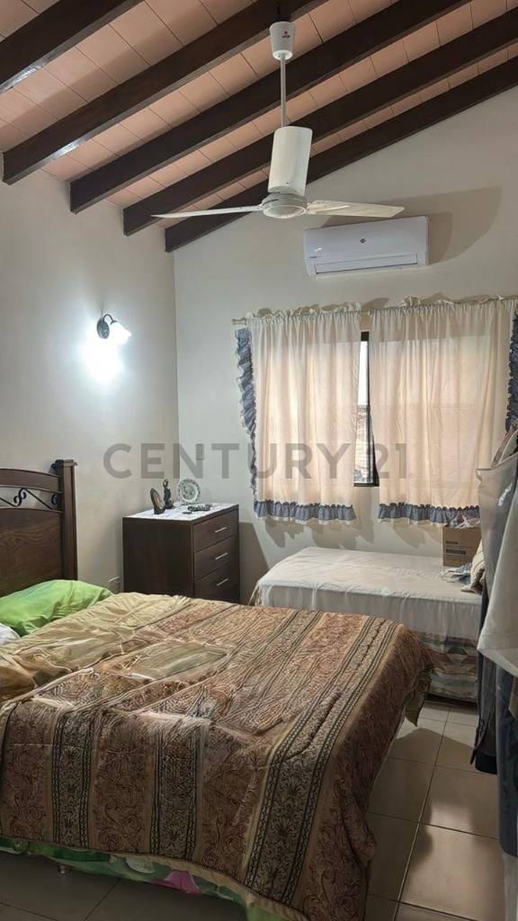 Vendo casa en barrio Las Lomas, toda la casa en planta baja — foto 3
