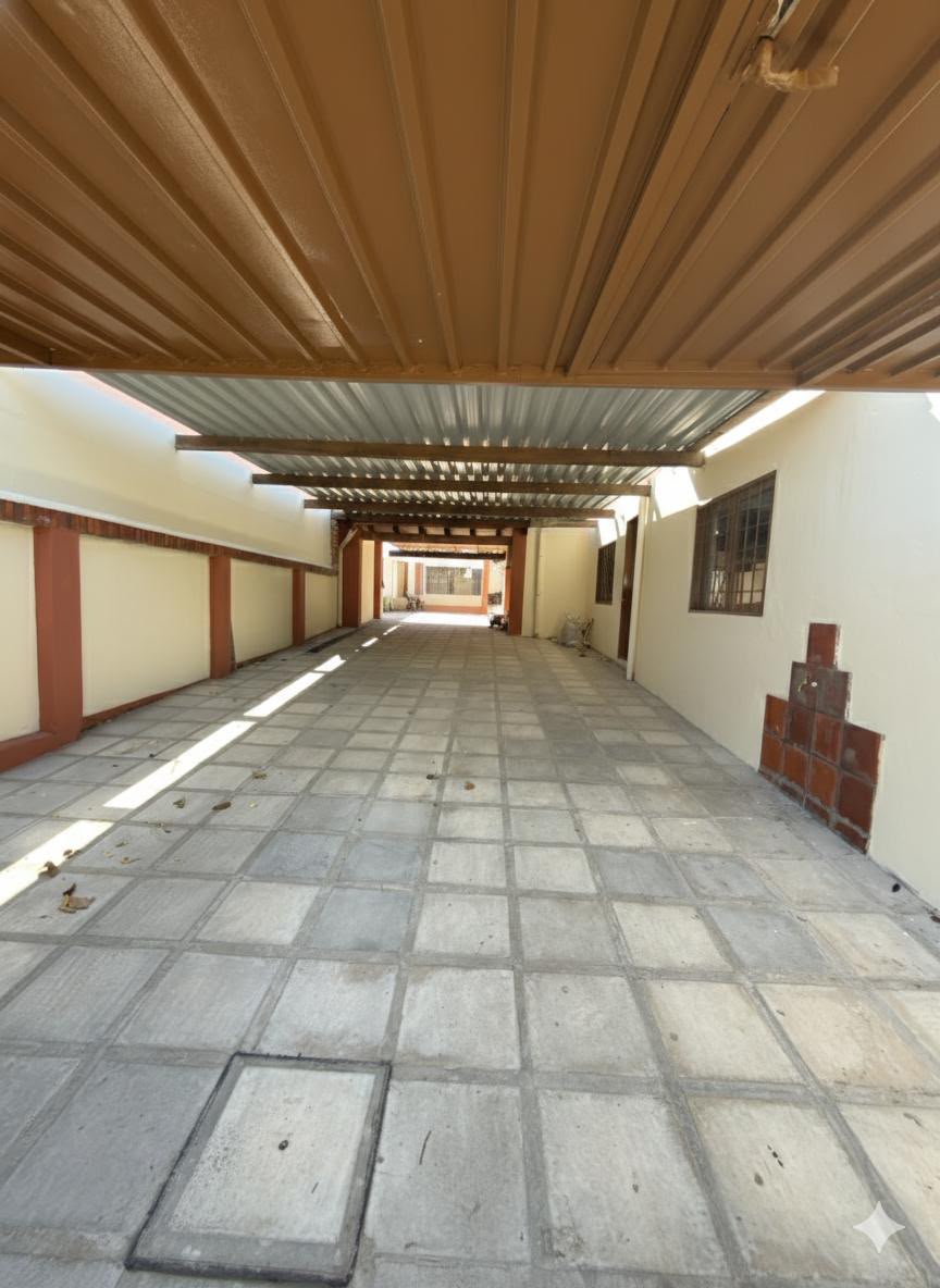 ALQUILO LOCAL COMERCIAL EN LAMBARE BO. KENEDY — foto 3