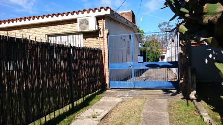Casa1 Dorm En Carrasco(M.tajes)