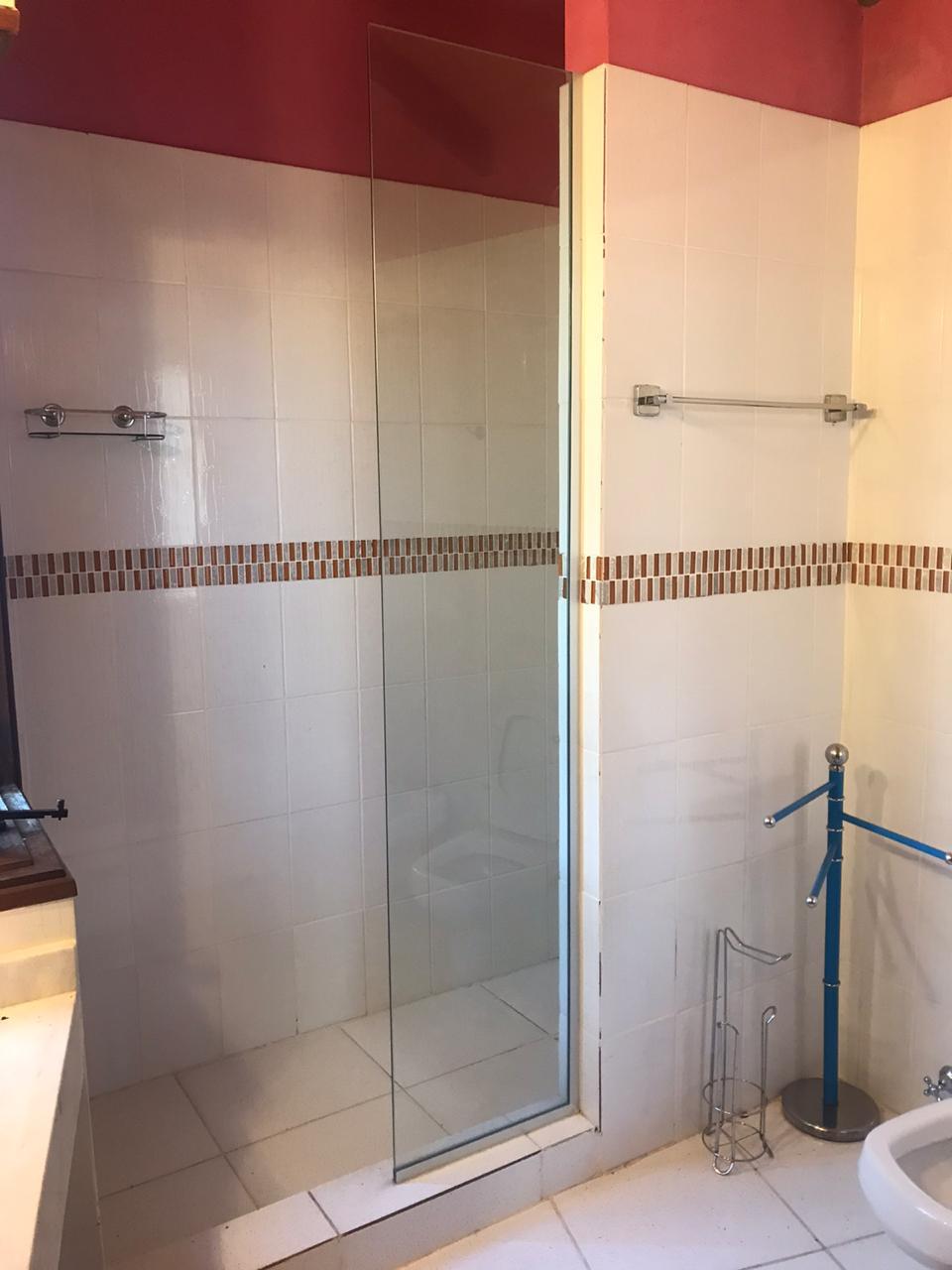 ALQUILO DÚPLEX EN CONDOMINIO ZONA AVDA PERON — foto 3
