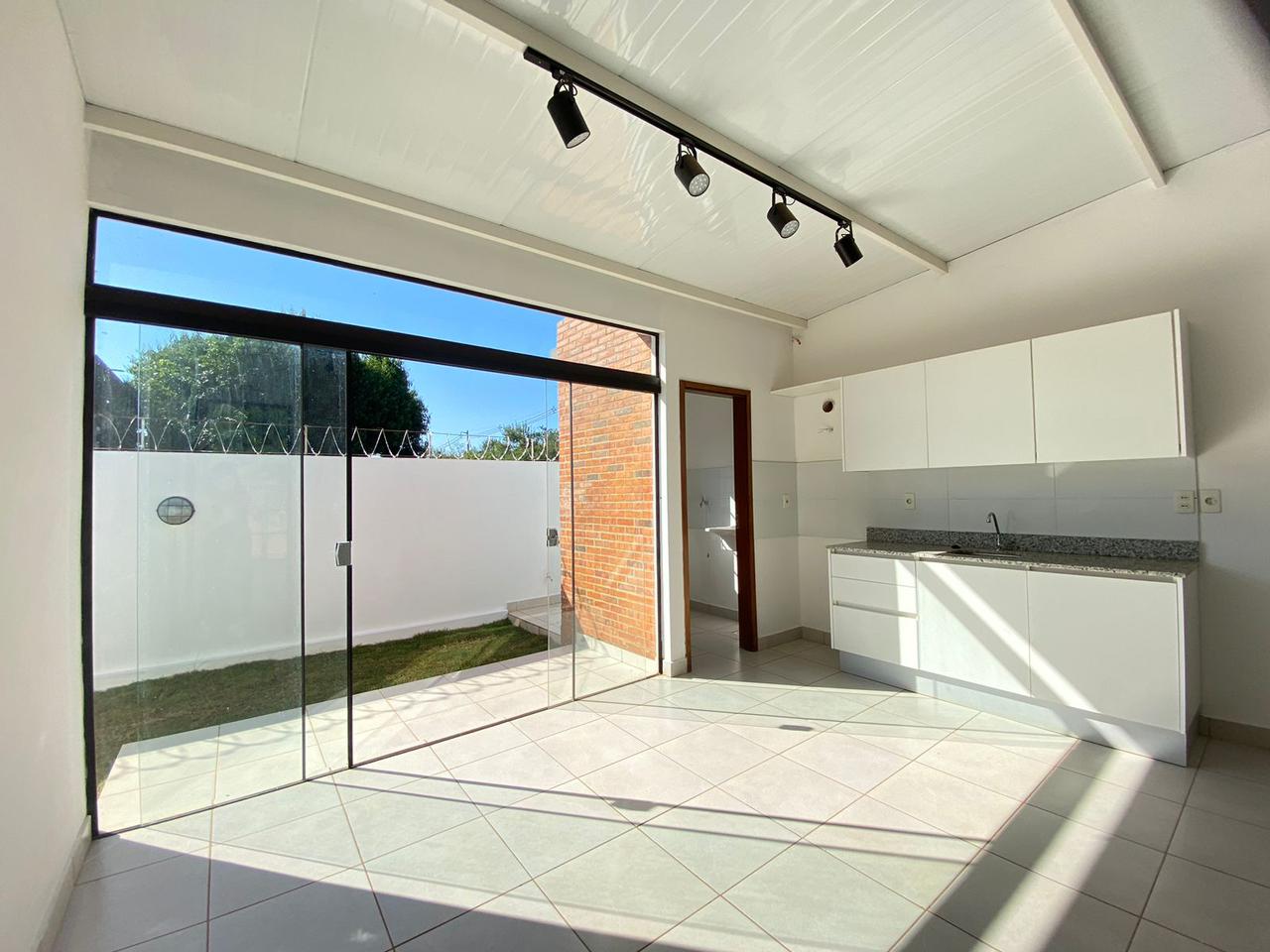 Casa en venta en Laurelty, Luque — foto 2