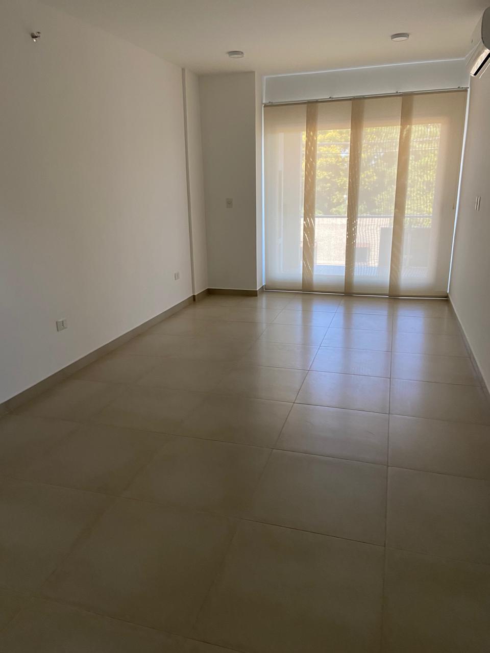 Hermoso departamento de 1 dormitorio zona Shopping del Sol. — foto 2