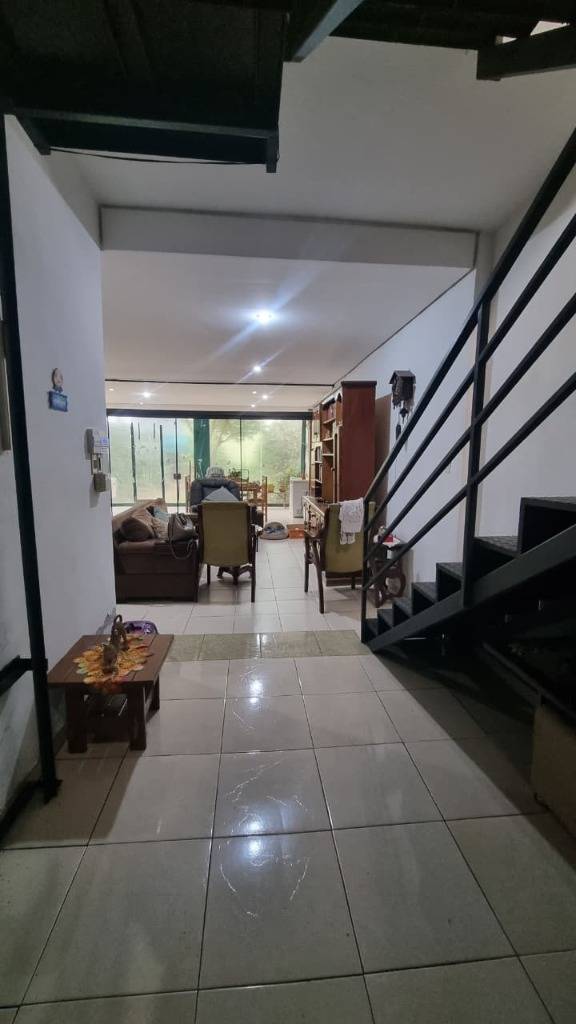 DÚPLEX EN VENTA – ZONA COLEGIO GOETHE — foto 2