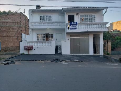 Vendo Casa Zona E. Ayala Y Kubitschek
