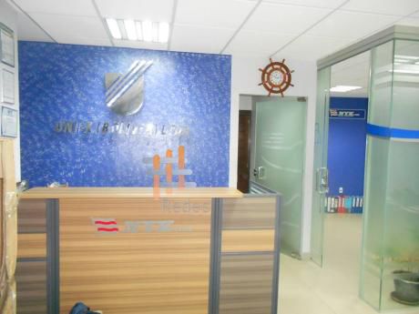 Oficina En Venta En San Miguel Sobre Av. Montenegro