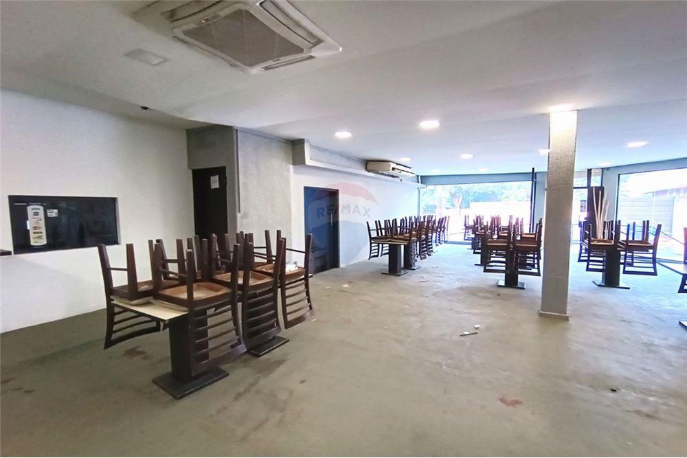 Salón en alquiler en esquina en Fernando Zona Sur — foto 2