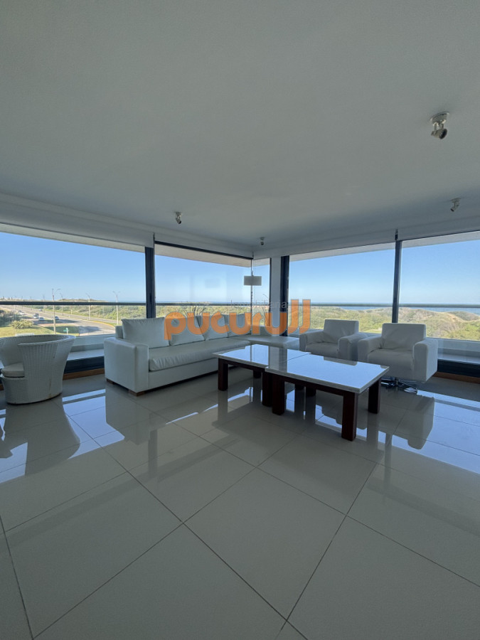 Apartamento en Punta del Este, Brava