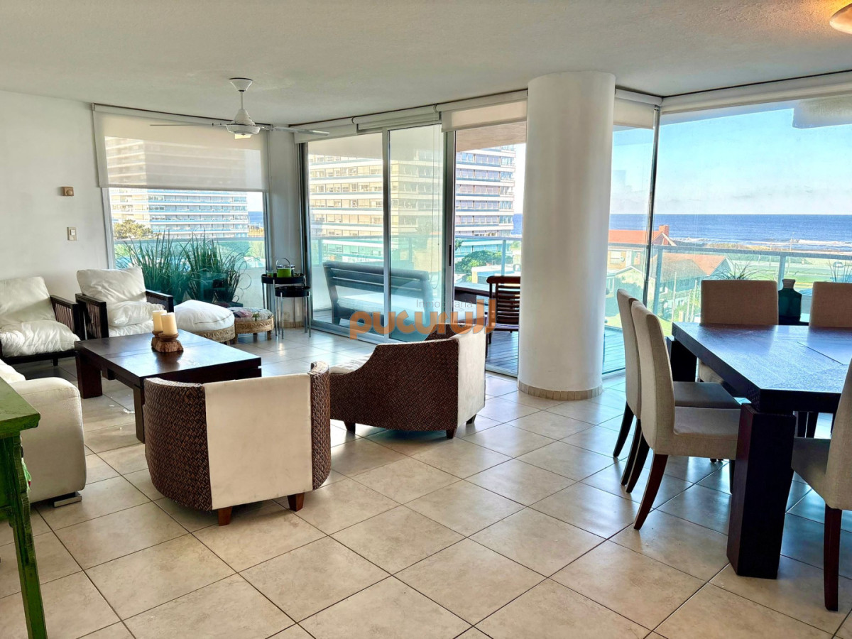 Apartamento en venta en Playa Brava