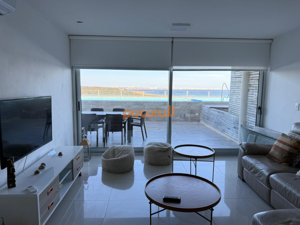 Departamento en venta con baja de precio en Punta Ballena
