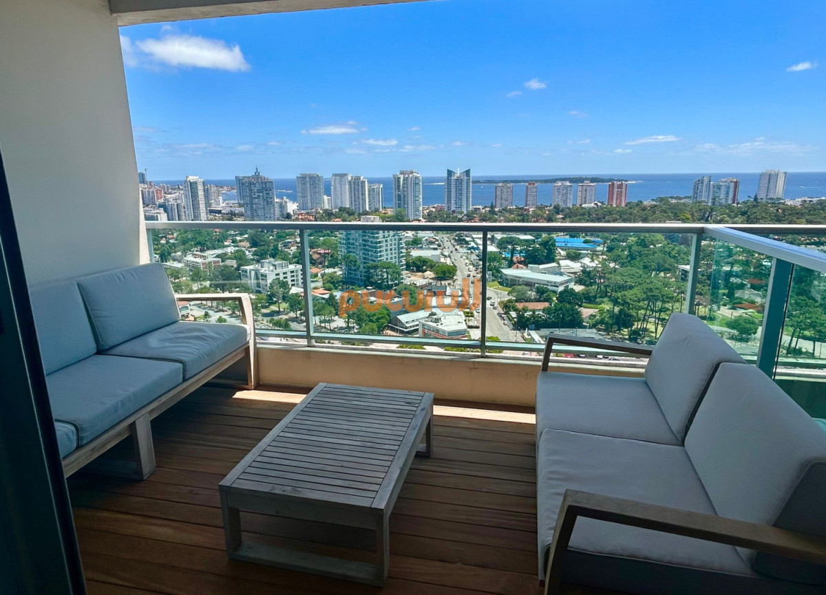 Apartamento en venta de 1 dormitorio en Punta del este , Playa brava , Torre con servicios , Gala vista
