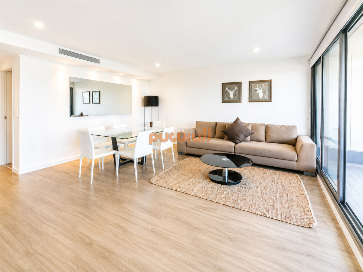 Excelente Apartamento de 2 Dormitorios en Alexander Boulevard, Punta del Este · Foto 2