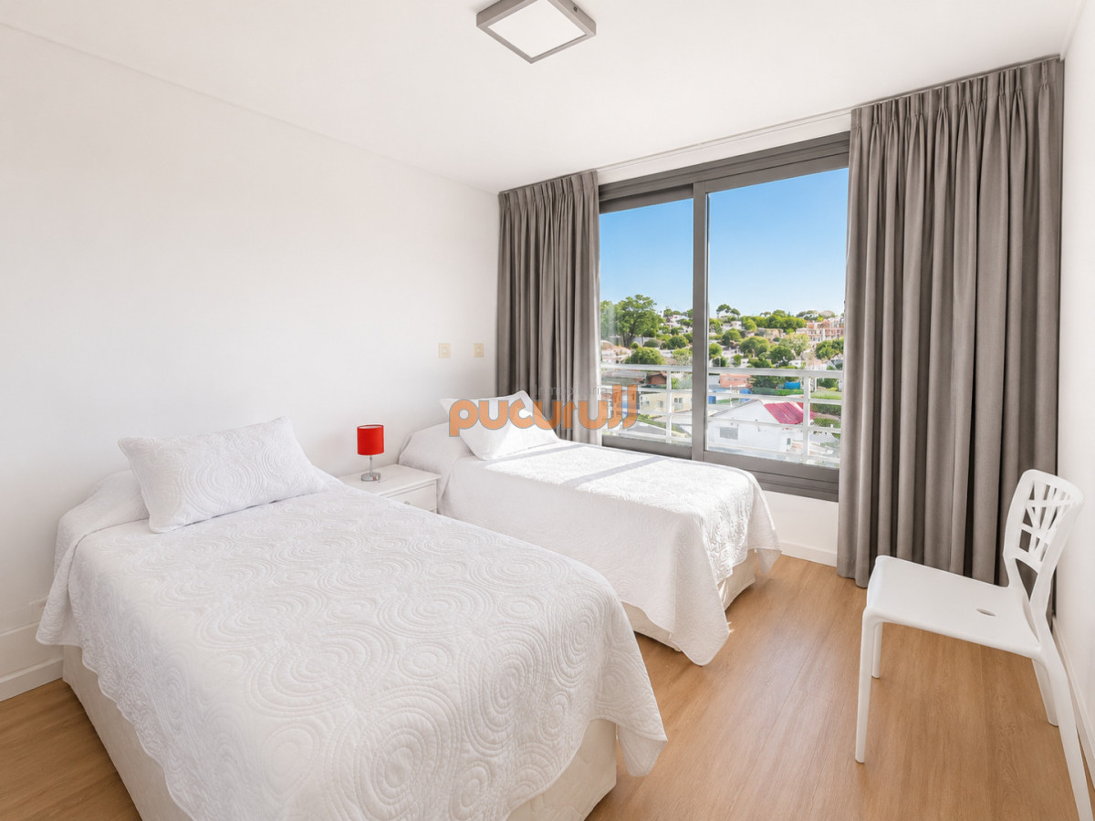 Excelente Apartamento de 2 Dormitorios en Alexander Boulevard, Punta del Este · Foto 10