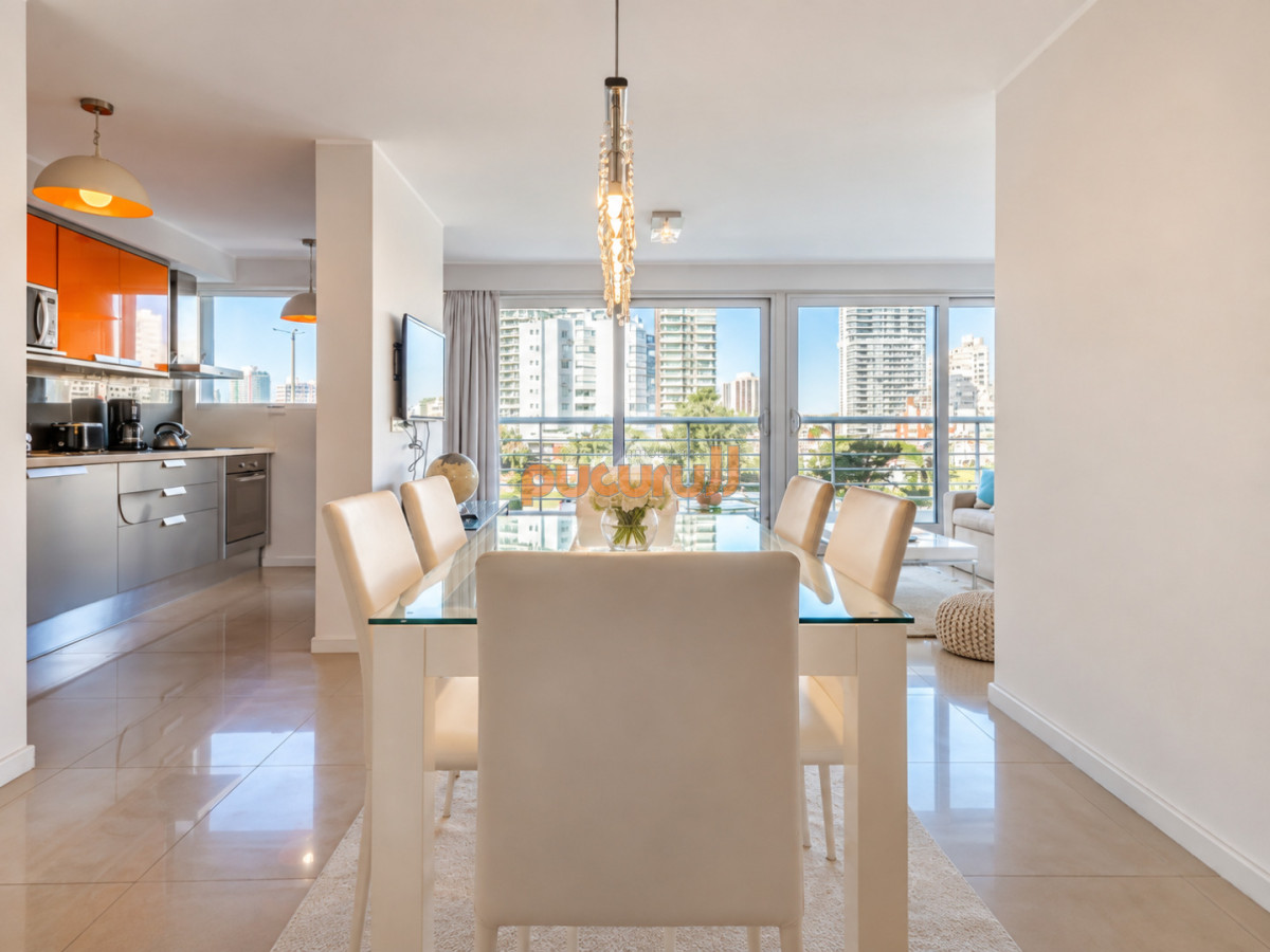Moderno Apartamento de 1 Dormitorio en Suite a pasos del mar. Playa Mansa, Punta del Este · Foto 8