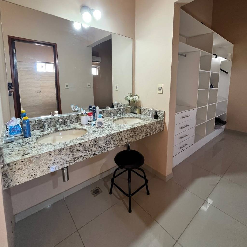 VENDO RESIDENCIA EN LAMBARE VALLE APU'A – LAMBARÉ — foto 3