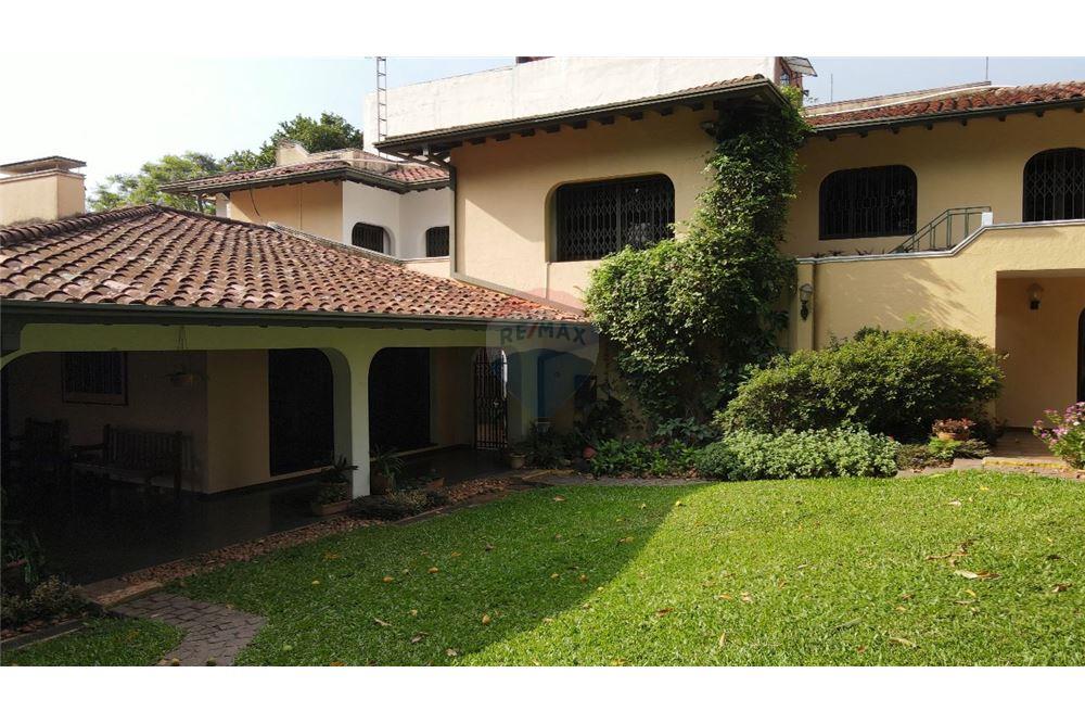 Residencia - Venta - Barrio Jara, Paraguay — foto 2