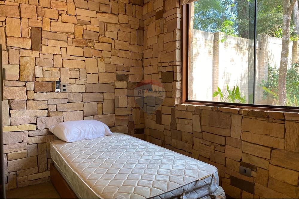 Terreno de 4.238 m2 en San Bernardino - Zona Anfiteatro con Casa a Estrenar — foto 3