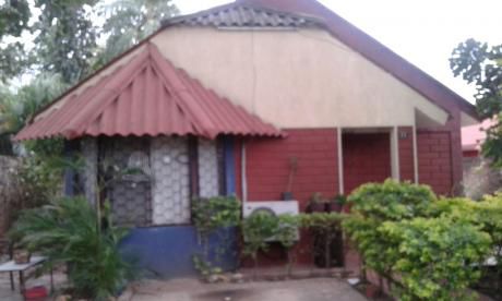 Casa Con Amplio Jardin