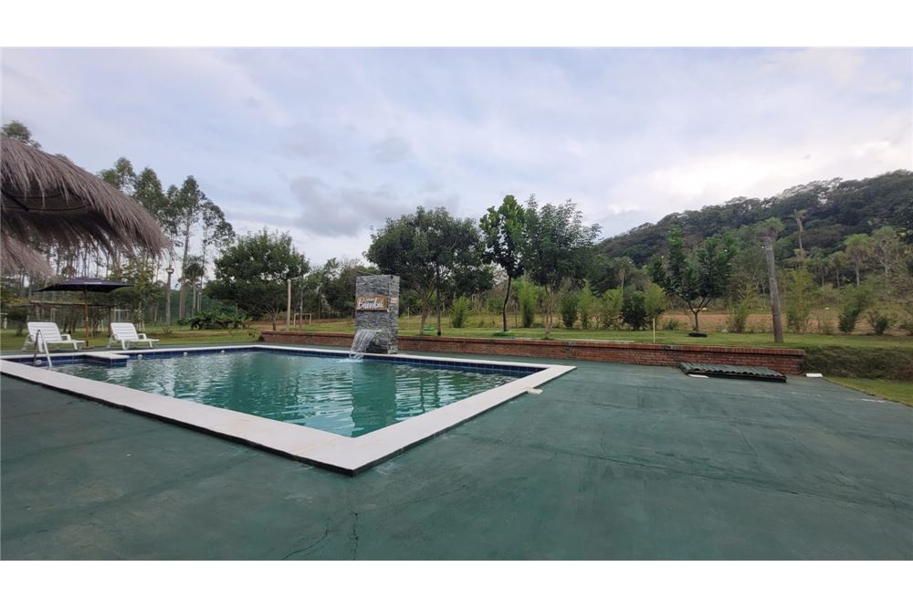 EN VENTA HERMOSA CASA QUINTA DE 1,4 Has EN CAACUPE — foto 2