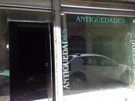 Venta Local Comercial Ciudad Vieja Con Renta