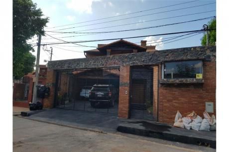 Vendo Amplia Casa En Santisima Trinidad