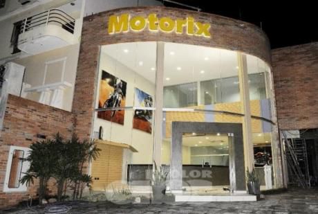 Edificio En Alquiler, Zona Los Laureles R.i.3 Corrales C/ Eusebio Ayala
