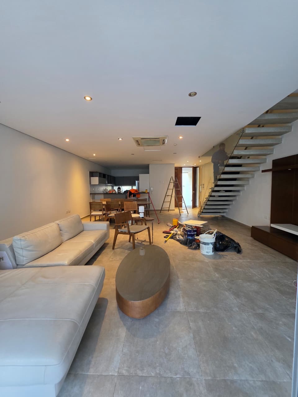 EN ALQUILER EXCLUSIVO TRIPLEX DOMÓTICO EN MBURUCUYA — foto 2