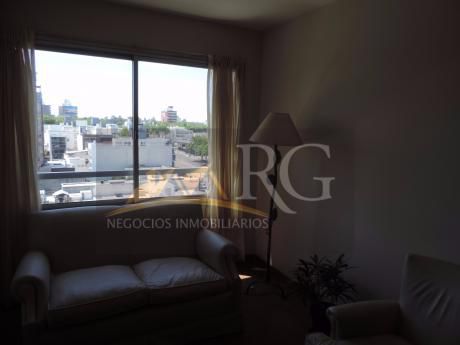 Apartamento 3 Dormitorios, Excelente Vista, Próximo Servicios!