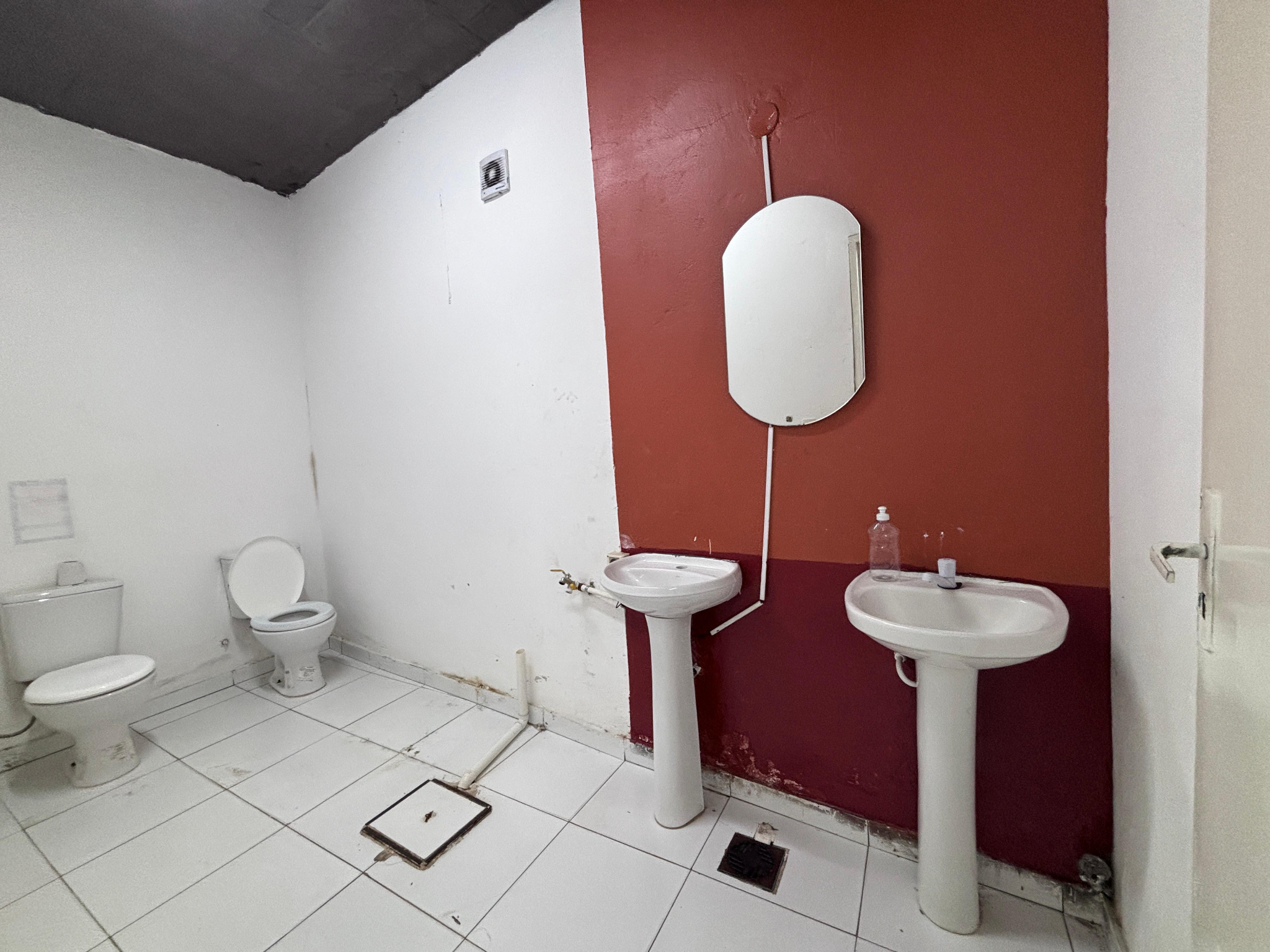 SALÓN COMERCIAL EN FDO. DE LA MORA — foto 3