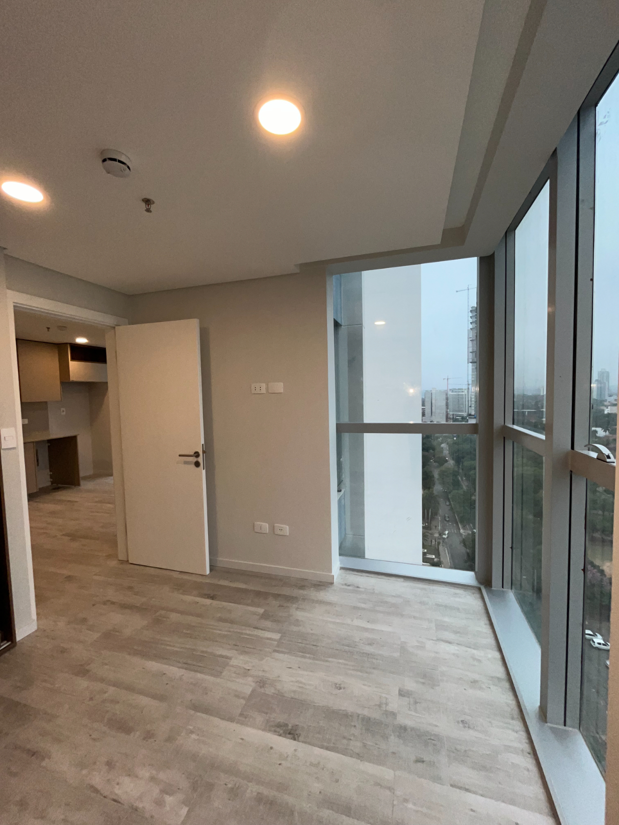 Vendo Departamento De 1 Dormitorio En Carmelitas A Cuadras Del Shopping Del Sol — foto 2