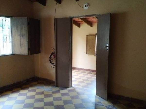 Casa en venta en Lambaré — foto 2